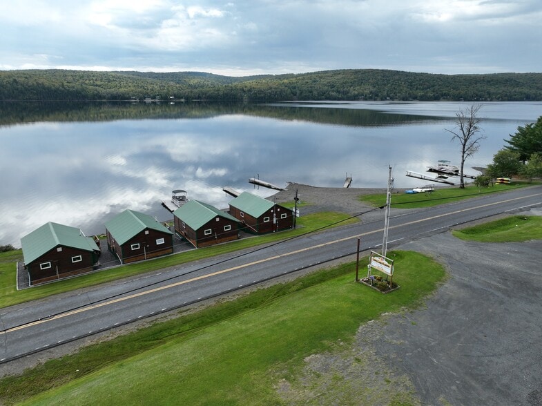 More Photos Of 109 Sinclair Rd, Sinclair Sports And Entertainment For Sale