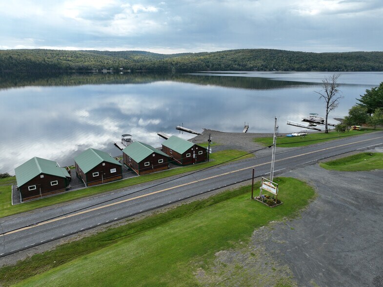More Photos Of 109 Sinclair Rd, Sinclair Sports And Entertainment For Sale