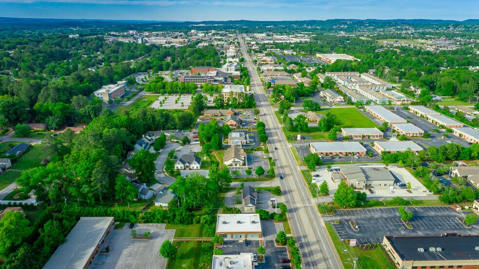 More Photos Of 1525 Gunbarrel, Chattanooga Medical For Lease