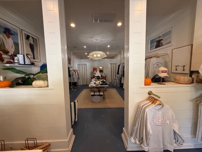 More Photos Of 2019 Middle St, Sullivans Island General Retail For Lease