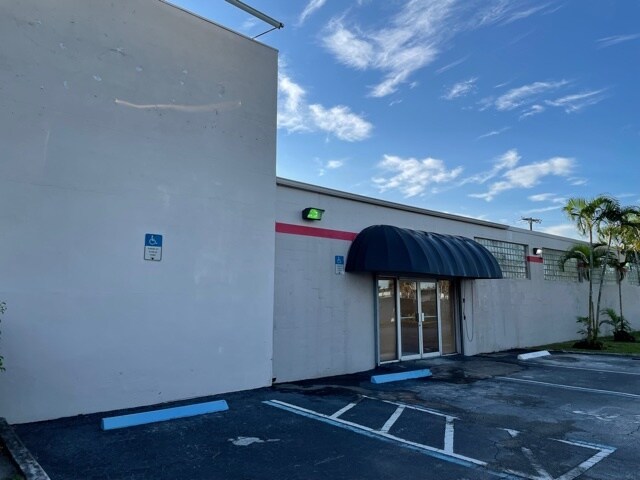 More Photos Of 1815 10th Ave N, Lake Worth Beach Warehouse For Lease