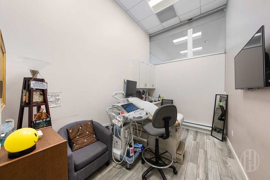 More Photos Of 333 E 30th St, New York Apartments For Sale