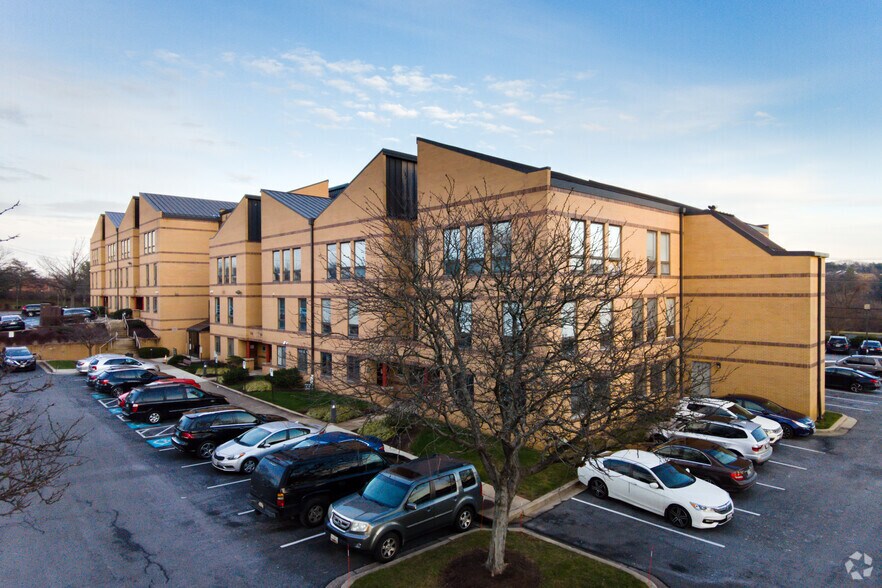 More Photos Of 7525 Greenway Center Dr, Greenbelt Medical For Lease