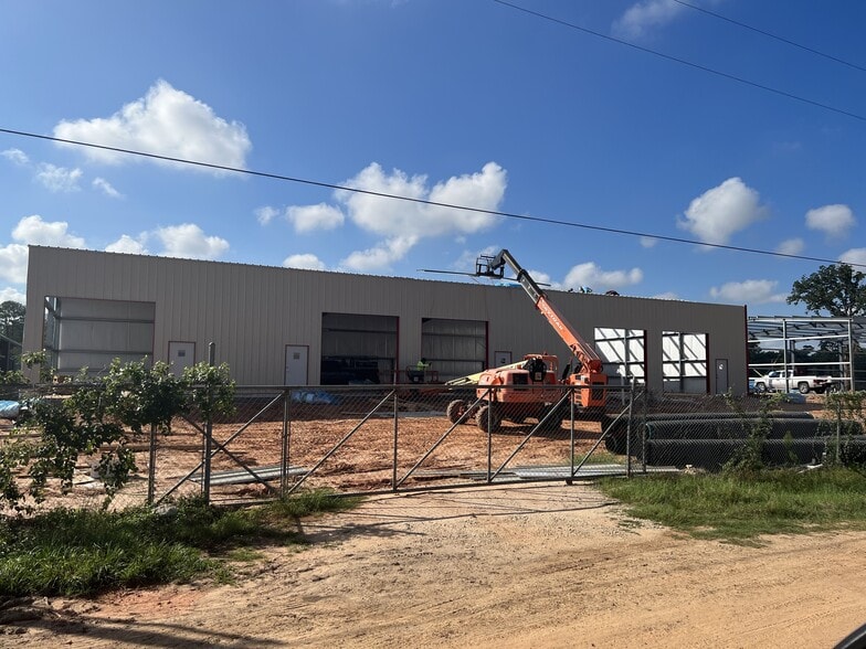 More Photos Of 1722 Cargill, Willis Flex For Sale