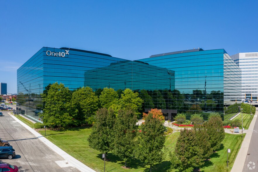 More Photos Of 2800 Livernois Rd, Troy Office For Lease