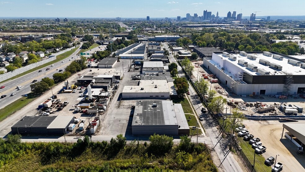 More Photos Of 1632-1644 Clara St, Columbus Warehouse For Lease