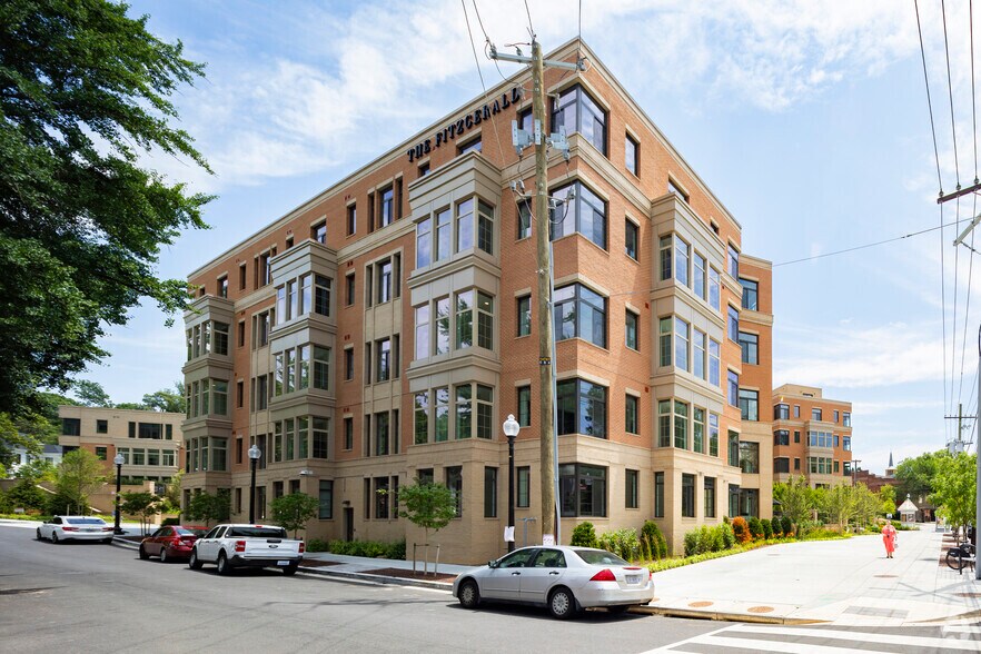 More Photos Of 4865 MacArthur Blvd NW, Washington Healthcare For Sale