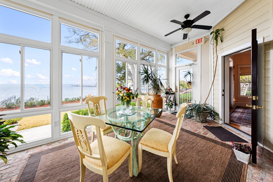 More Photos Of 202 S Mobile St, Fairhope Hospitality For Sale