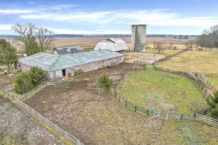 More Photos Of 12406 Beecher Gamble Rd, Marysville Specialty For Sale