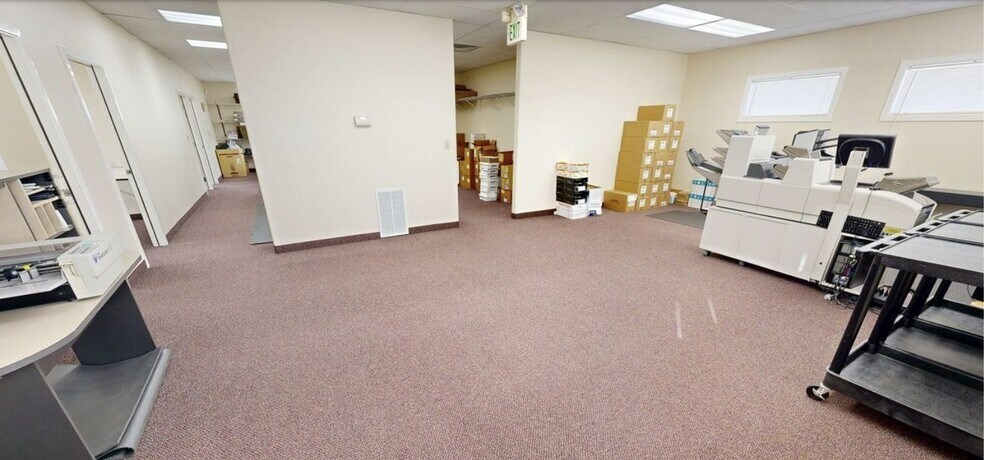 More Photos Of 1271 Port Dr, Clarkston Office For Sale