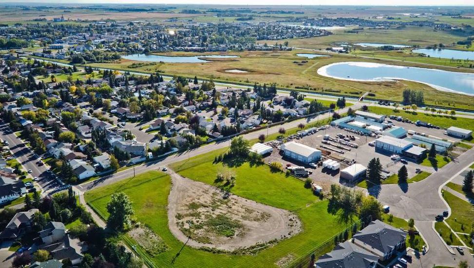 Primary Photo Of 9 Bayside Pl, Strathmore Land For Sale