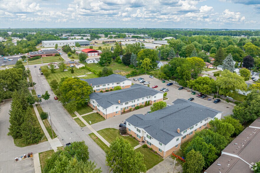 More Photos Of 6129-6201 Beechfield Dr, Lansing Apartments For Sale