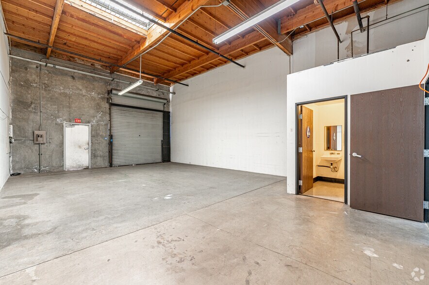 More Photos Of 20265 E Valley Blvd, Walnut Unknown For Lease