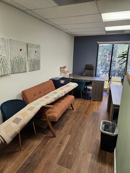 More Photos Of 741 Glenvia St, Glendale Office For Lease