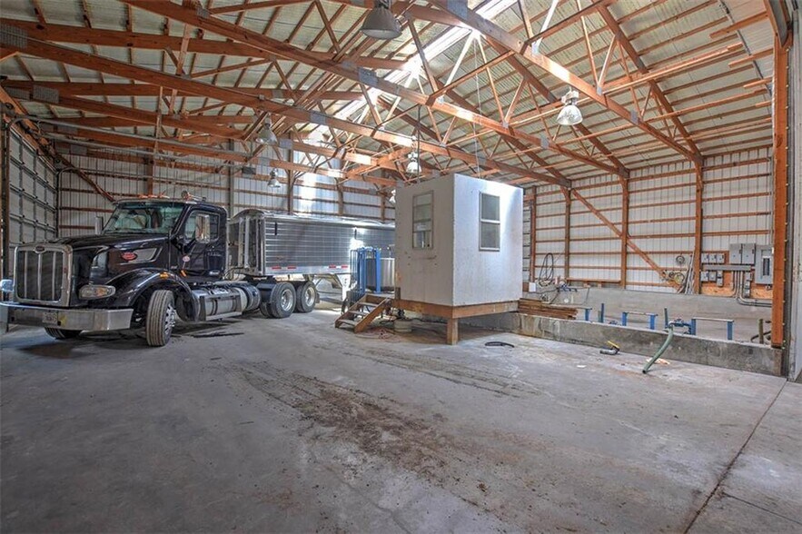 More Photos Of 1601 IL-128, Bethany Industrial For Sale