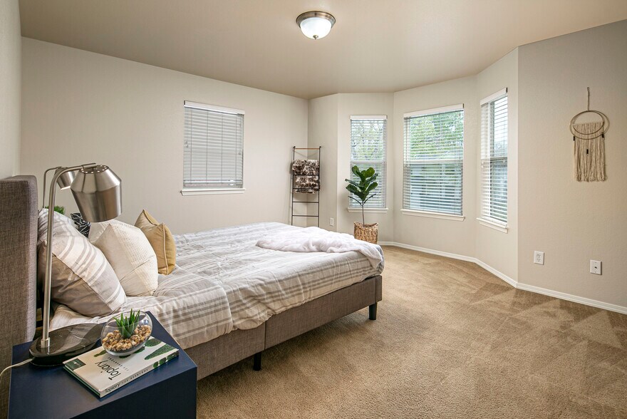 More Photos Of 701-715 17th St, Greeley Apartments For Sale
