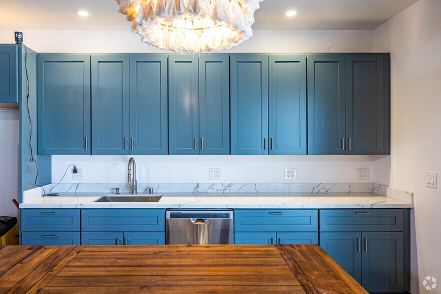 More Photos Of 34 Harriet St, San Francisco Office For Sale