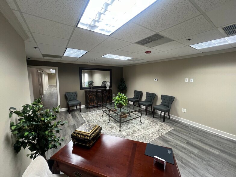 More Photos Of 631 S Orlando Ave, Winter Park Office For Lease