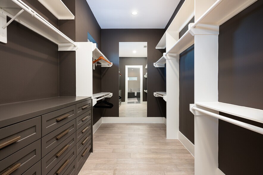 More Photos Of , Houston Multifamily For Sale