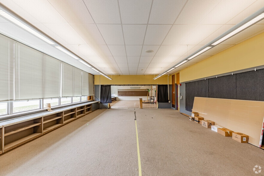 More Photos Of 215 Engle Rd, Industry Schools For Sale