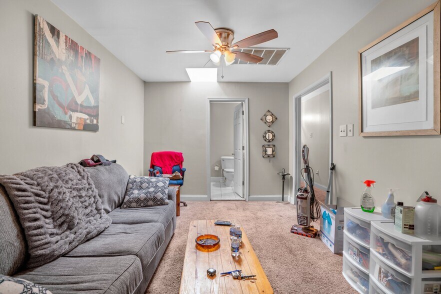 More Photos Of 2819 Eastern Ave, Baltimore Storefront Retail Residential For Sale