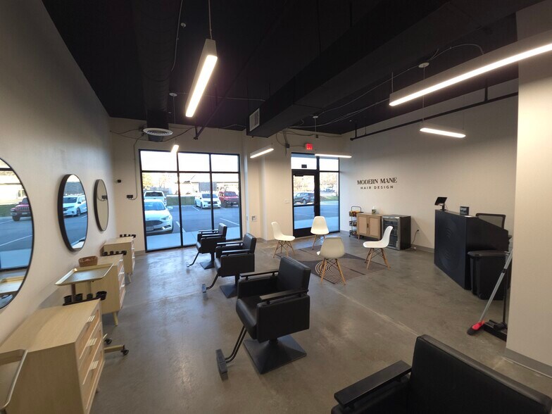 More Photos Of 7510 N Oak Trfy, Gladstone Apartments For Lease