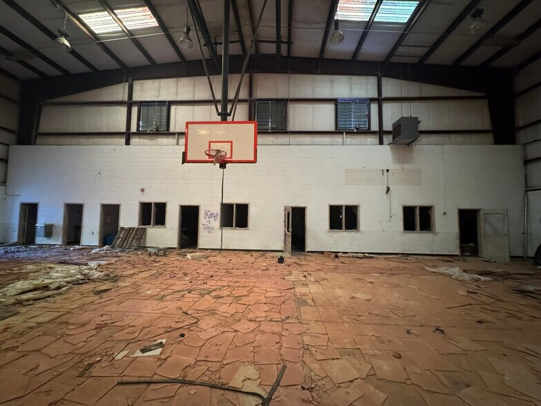 More Photos Of Rivers Lane, Off Laboratory Rd, Milledgeville Fitness Center For Sale