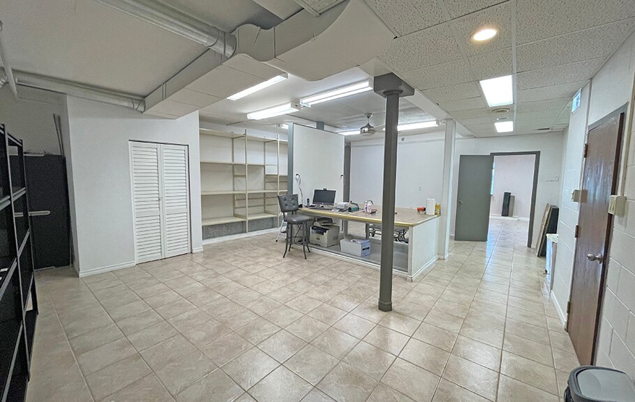 More Photos Of 545 Telfer St S, Winnipeg Storefront Retail Office For Sale