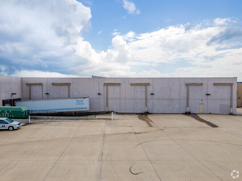 More Photos Of IH-35 @ Loop 306, New Braunfels Unknown For Lease