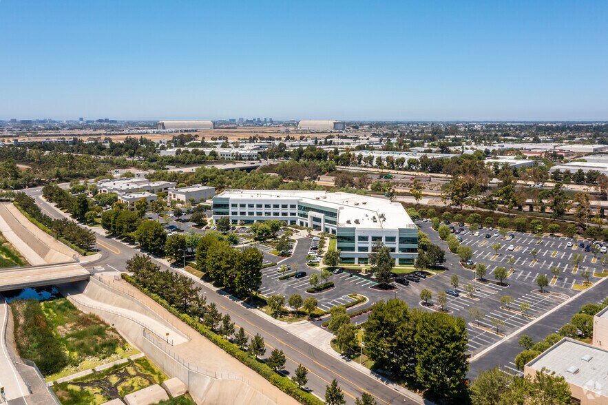 More Photos Of 5 Peters Canyon Rd, Irvine Office For Lease