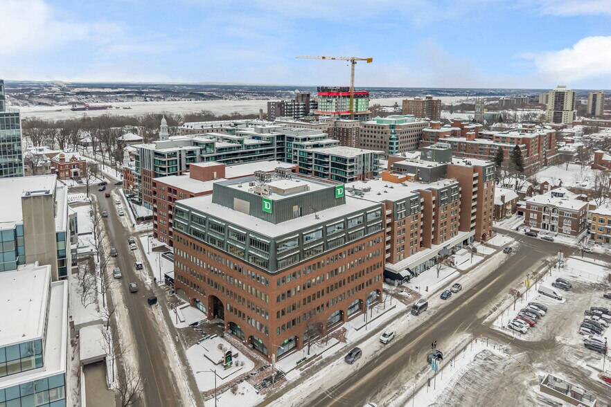More Photos Of 1150 Rue De Claire-Fontaine, Québec Office For Lease