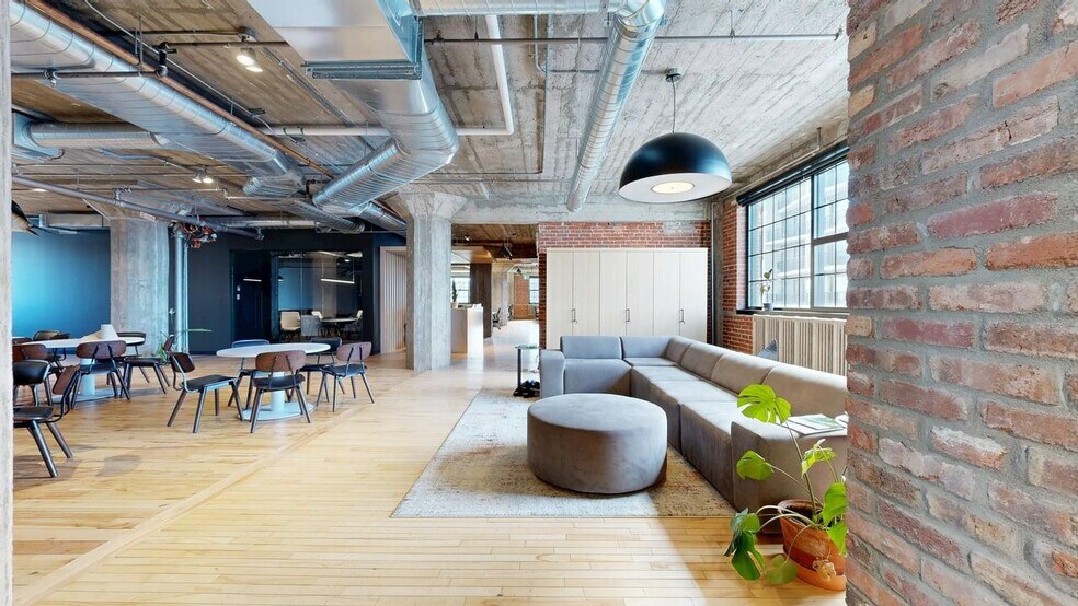 More Photos Of 400 Av Atlantic, Montréal Office For Lease