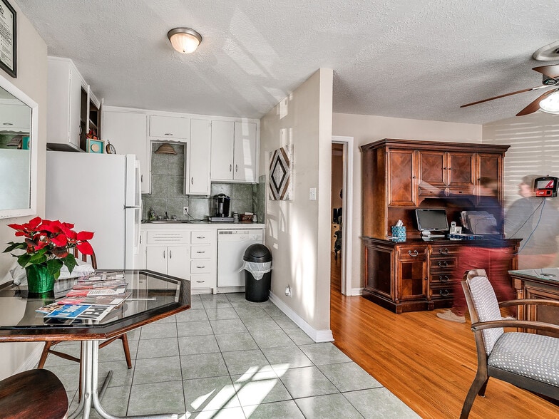 More Photos Of 2037 NW 26th St, Oklahoma City Apartments For Sale