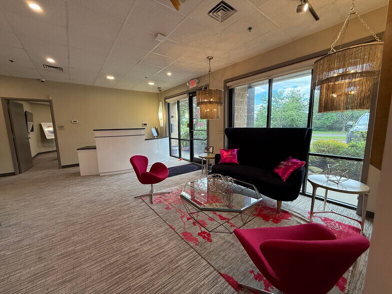 More Photos Of 2020 Highland Ave, Bethlehem Distribution For Lease