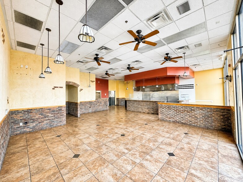 More Photos Of W Charleston Blvd @ Desert Foothills, Las Vegas Unknown For Lease