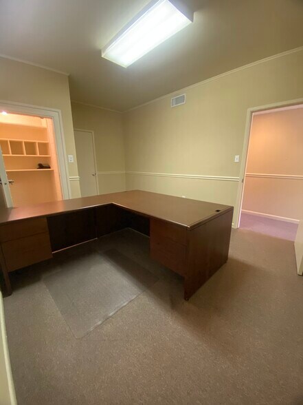 More Photos Of 333-335 Southfield Rd, Shreveport Freestanding For Lease