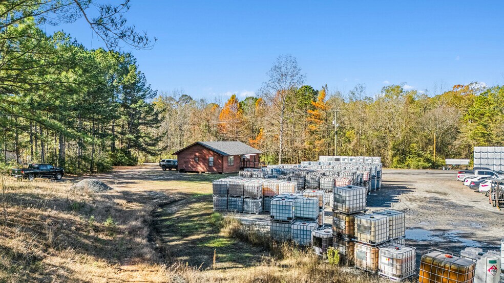 More Photos Of 508 Industrial Blvd, Atlanta Industrial For Sale