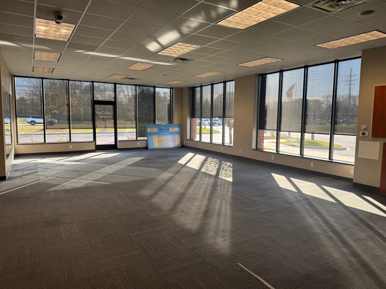 More Photos Of 23211 21 Mile Rd, Macomb Freestanding For Lease