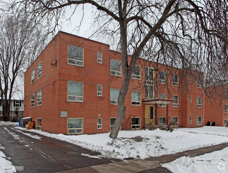 Primary Photo Of 326 Saguenay Ave, Oshawa Apartments For Sale