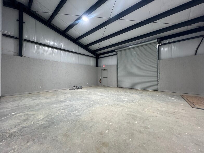 More Photos Of 2109 Chanabby Ct, Statesboro Warehouse For Lease