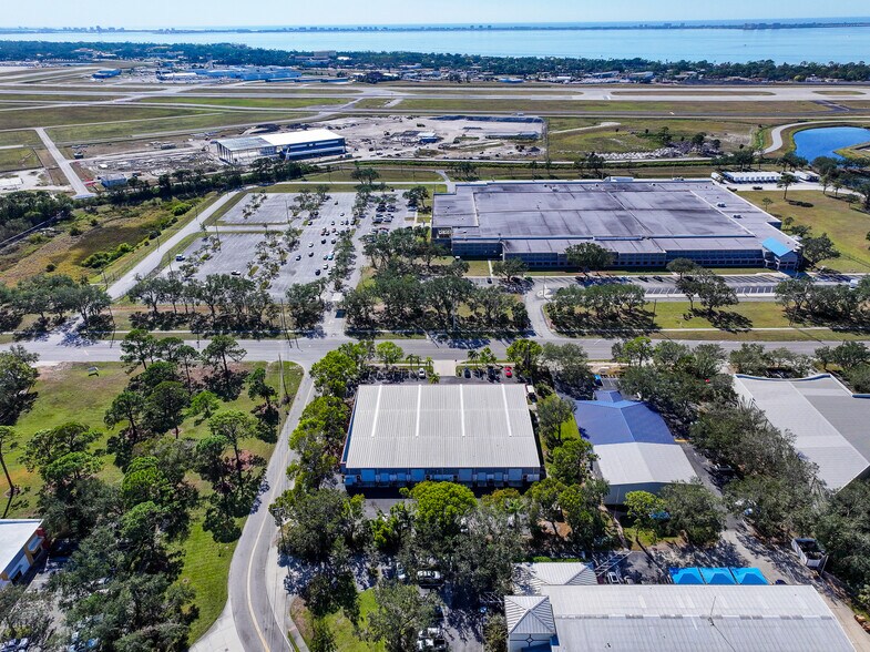 More Photos Of 885 Tallevast Rd, Sarasota Manufacturing For Lease