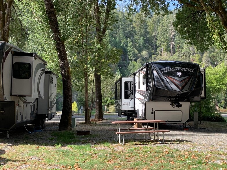 More Photos Of 455 Boy Scout Rd, Myers Flat Trailer Camper Park For Sale