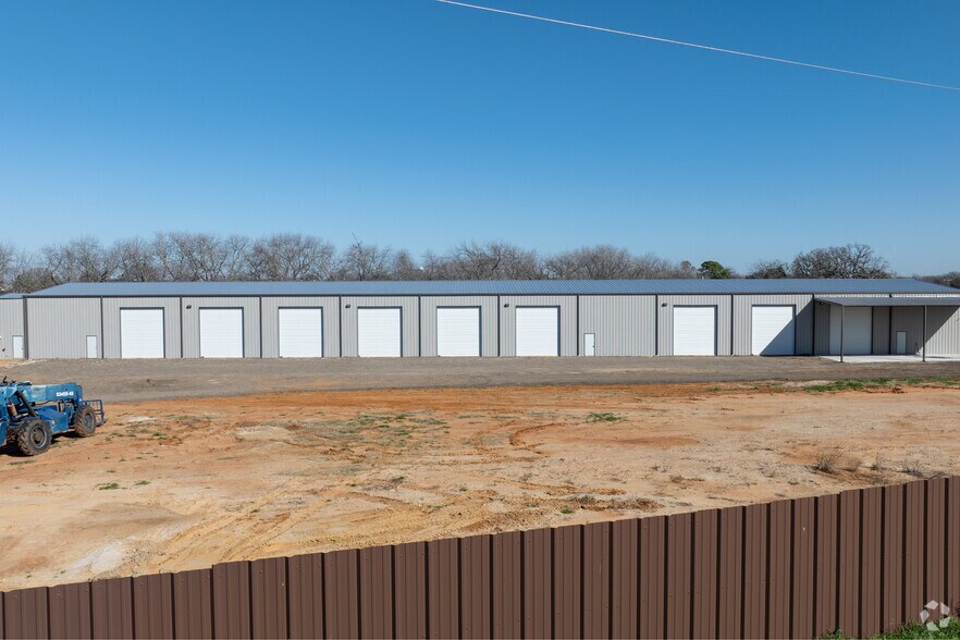 More Photos Of 12308 Rendon Rd, Burleson Industrial For Sale