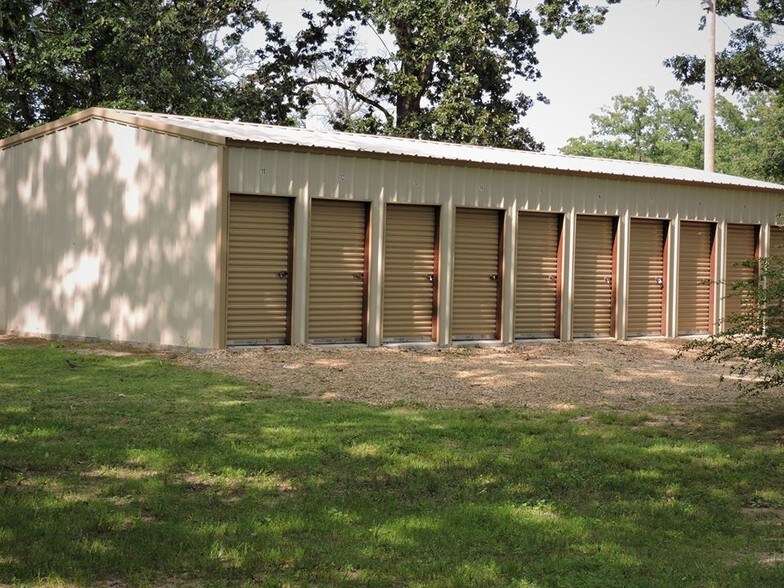 More Photos Of 1083 N 4290 Rd, Sawyer Hotel For Sale