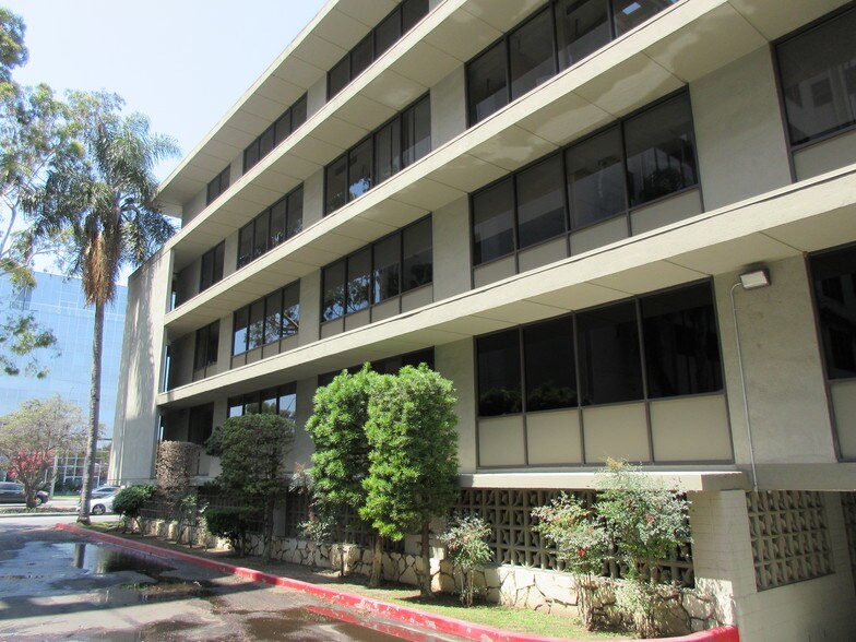 More Photos Of 5175 E Pacific Coast Hwy, Long Beach Medical For Lease