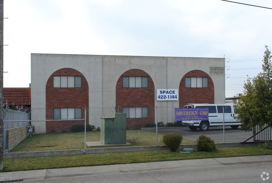 More Photos Of 3232 51st Ave, Sacramento Warehouse For Lease