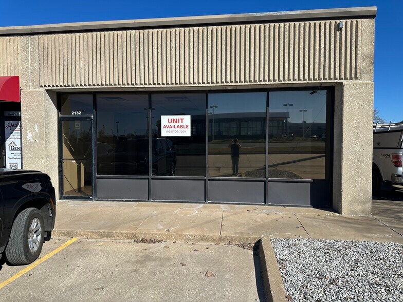 More Photos Of 2403 N Aspen Ave, Broken Arrow Unknown For Lease