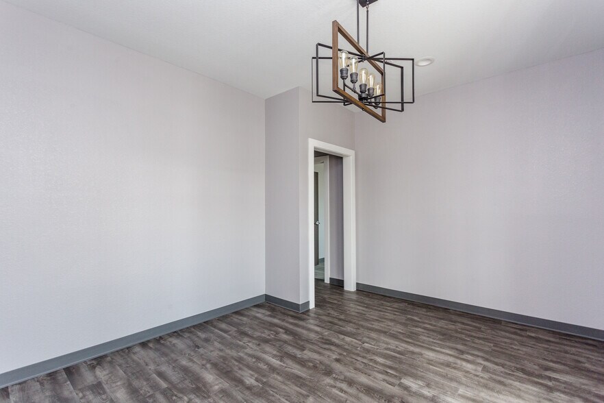 More Photos Of 800 Bonaventure Way, Sugar Land Unknown For Lease