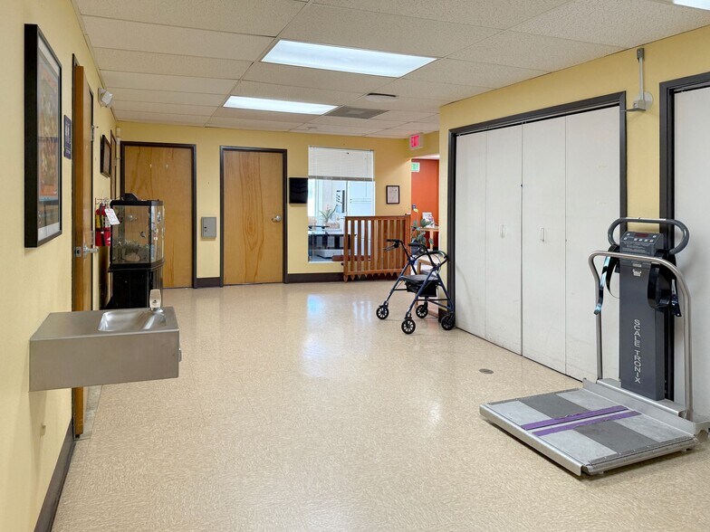 More Photos Of 4616 N Albina Ave, Portland Medical For Sale