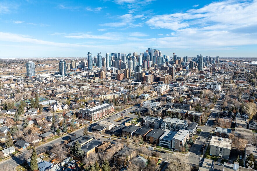 More Photos Of 1909 17th Ave SW, Calgary Office For Lease